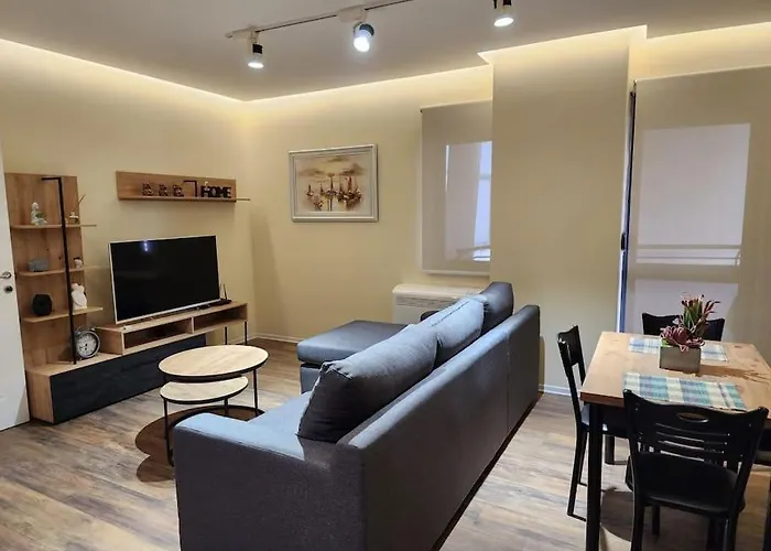 Apartment-new Bazar شقة *